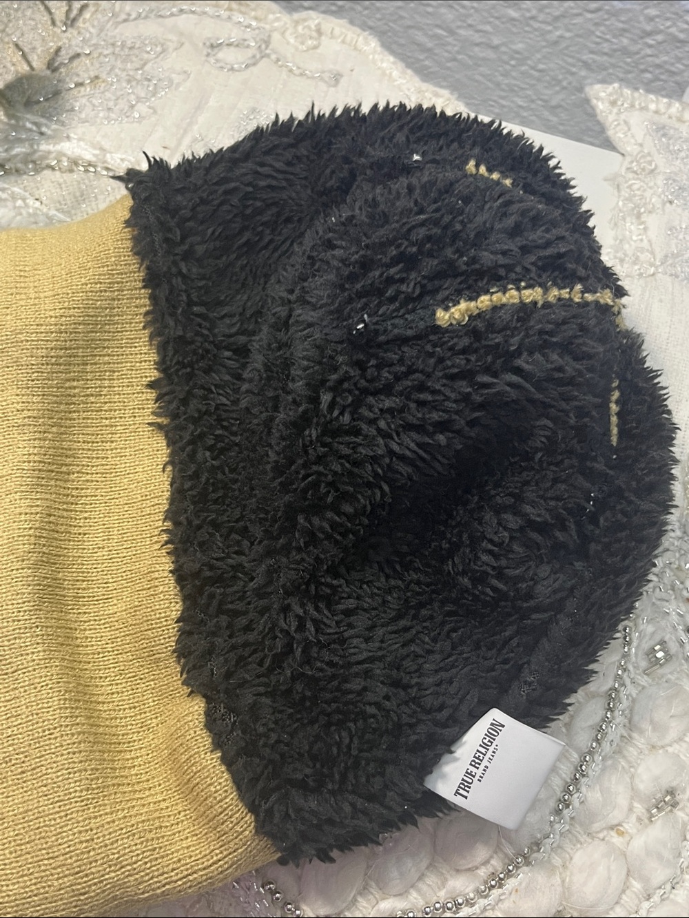NWOT True Religion Tan Pom Pom Knit Beanie Hat Buddha Patch - Picture 7 of 8